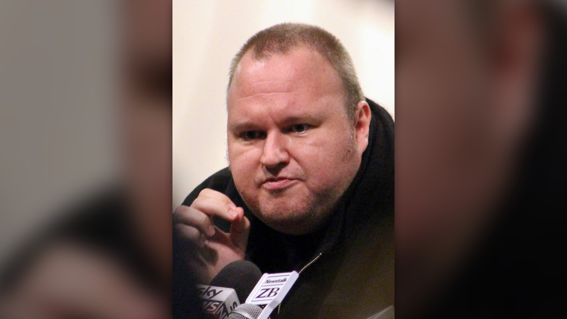 Kim Dotcom addressing crowd