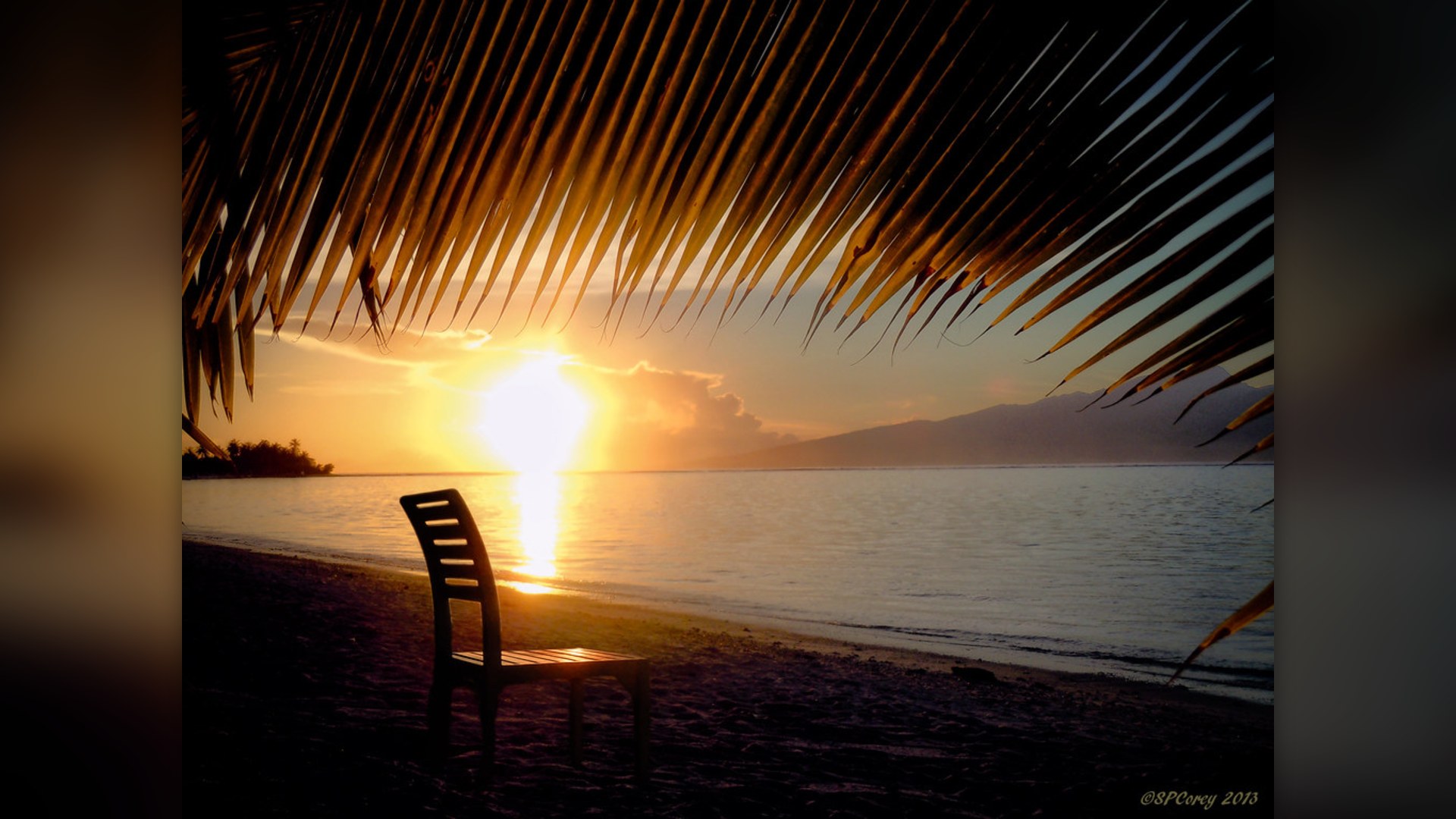 4. Tahiti And Moorea