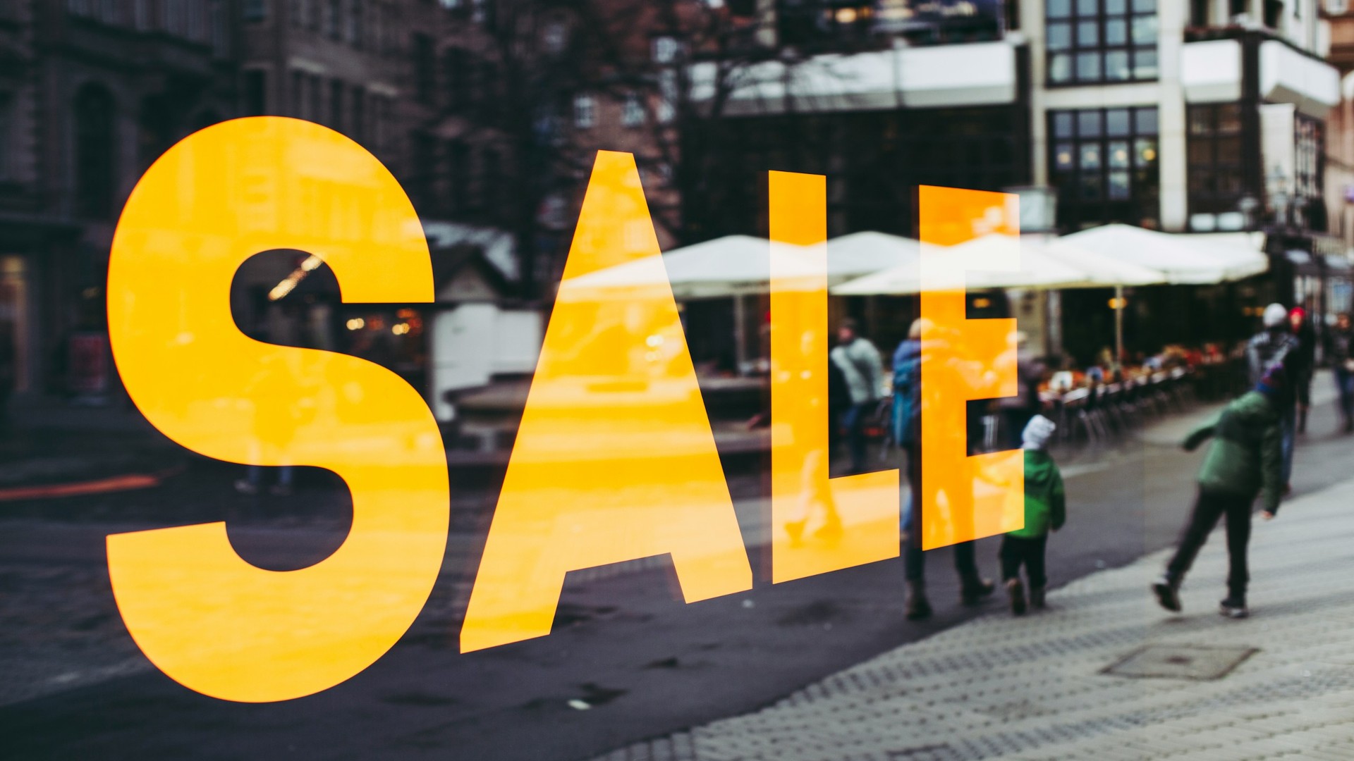 20 Psychological Tricks Businesses Use to Make You Spend More