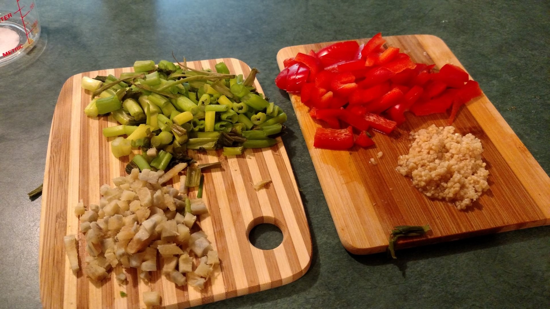 #8. Deeply Grooved Cutting Boards — Replace Every 1–2 Years
