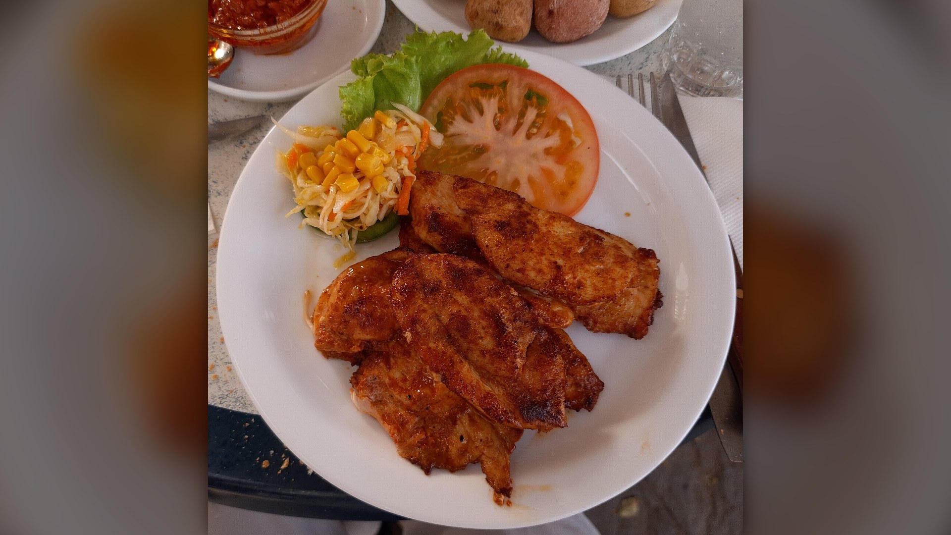 Grilled skinless chicken breast serving as the premier lean bodybuilding protein