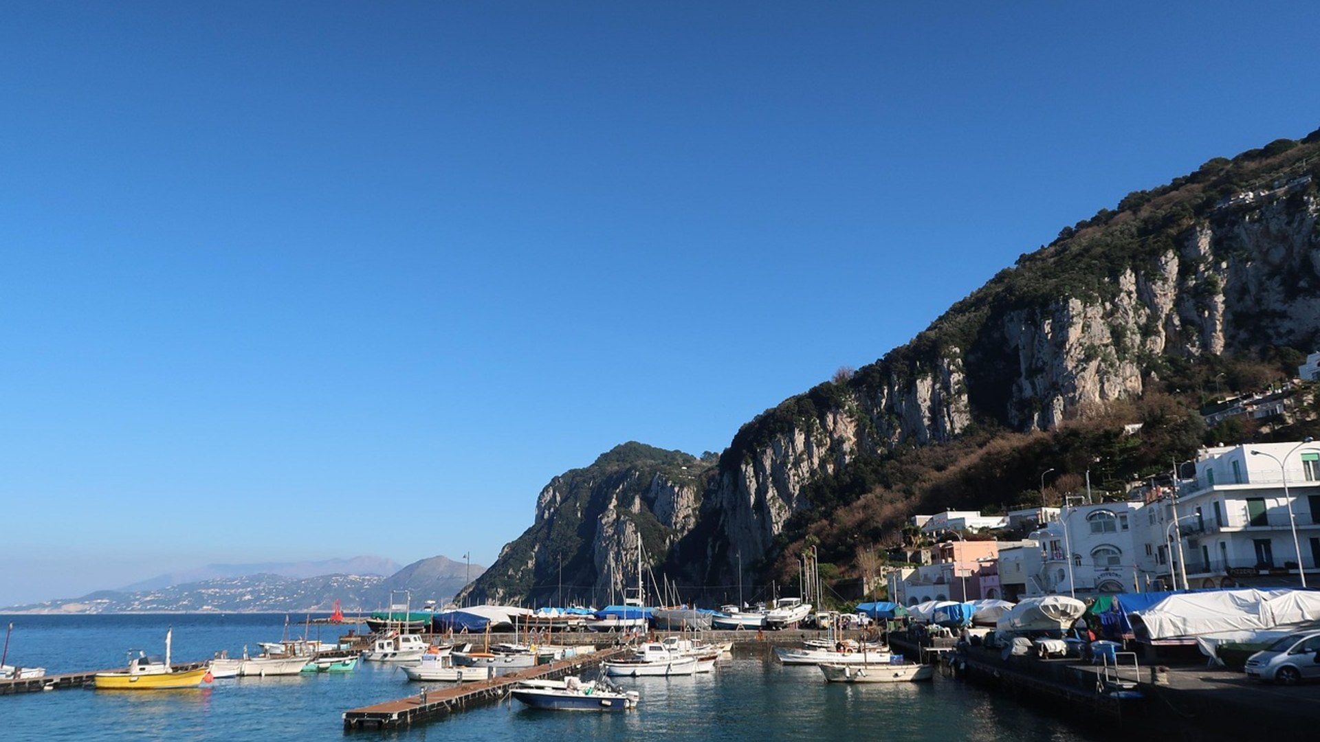 22. Capri