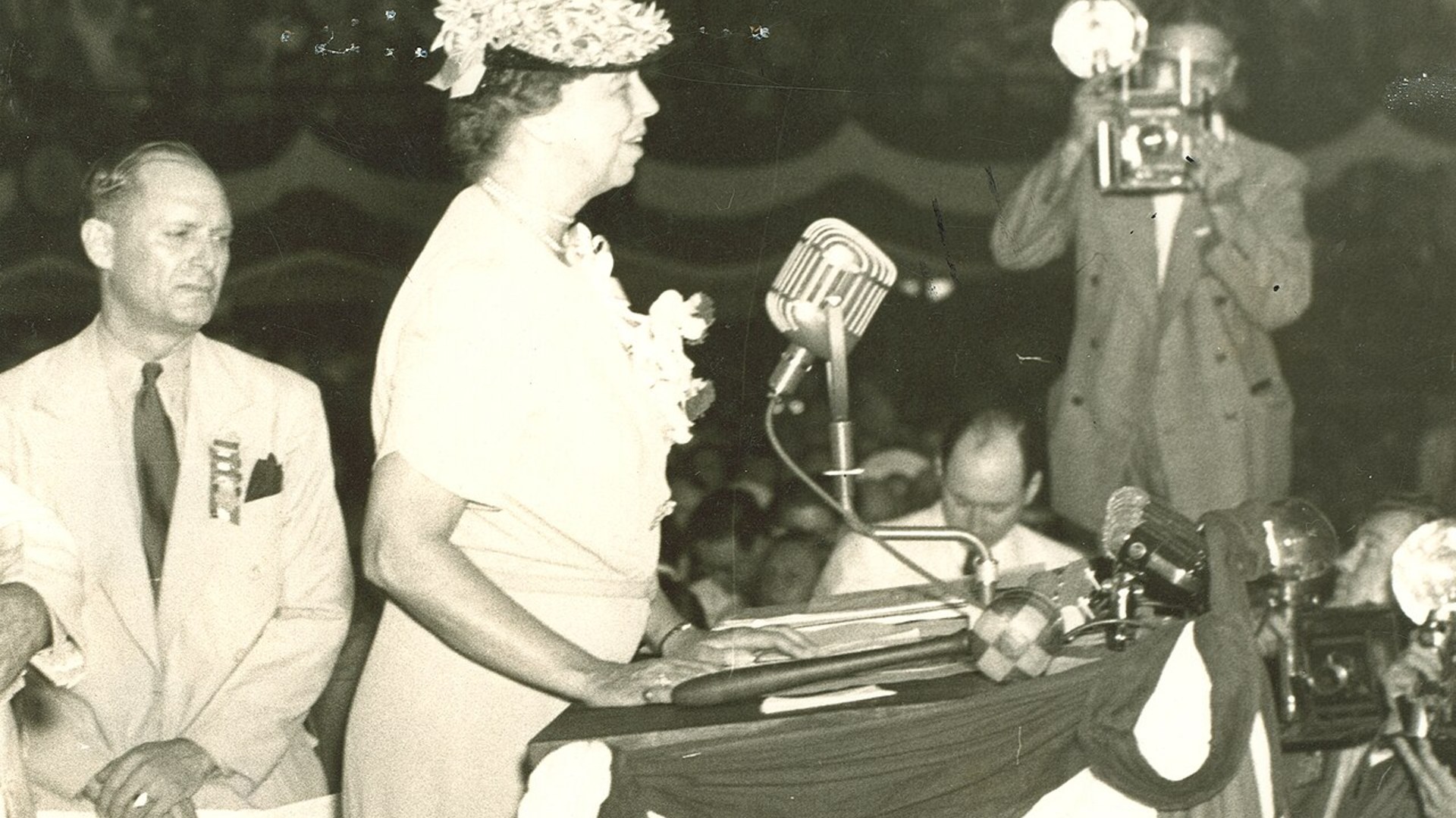 Eleanor Roosevelt addressing the 1940 Democratic National Convention.