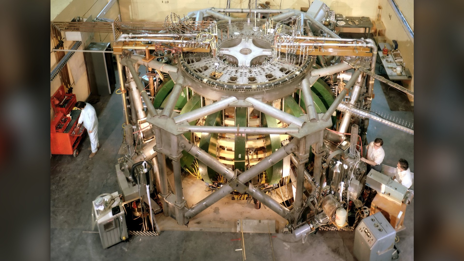 The Princeton Large Torus tokamak magnetic fusion confinement reactor in 1975.