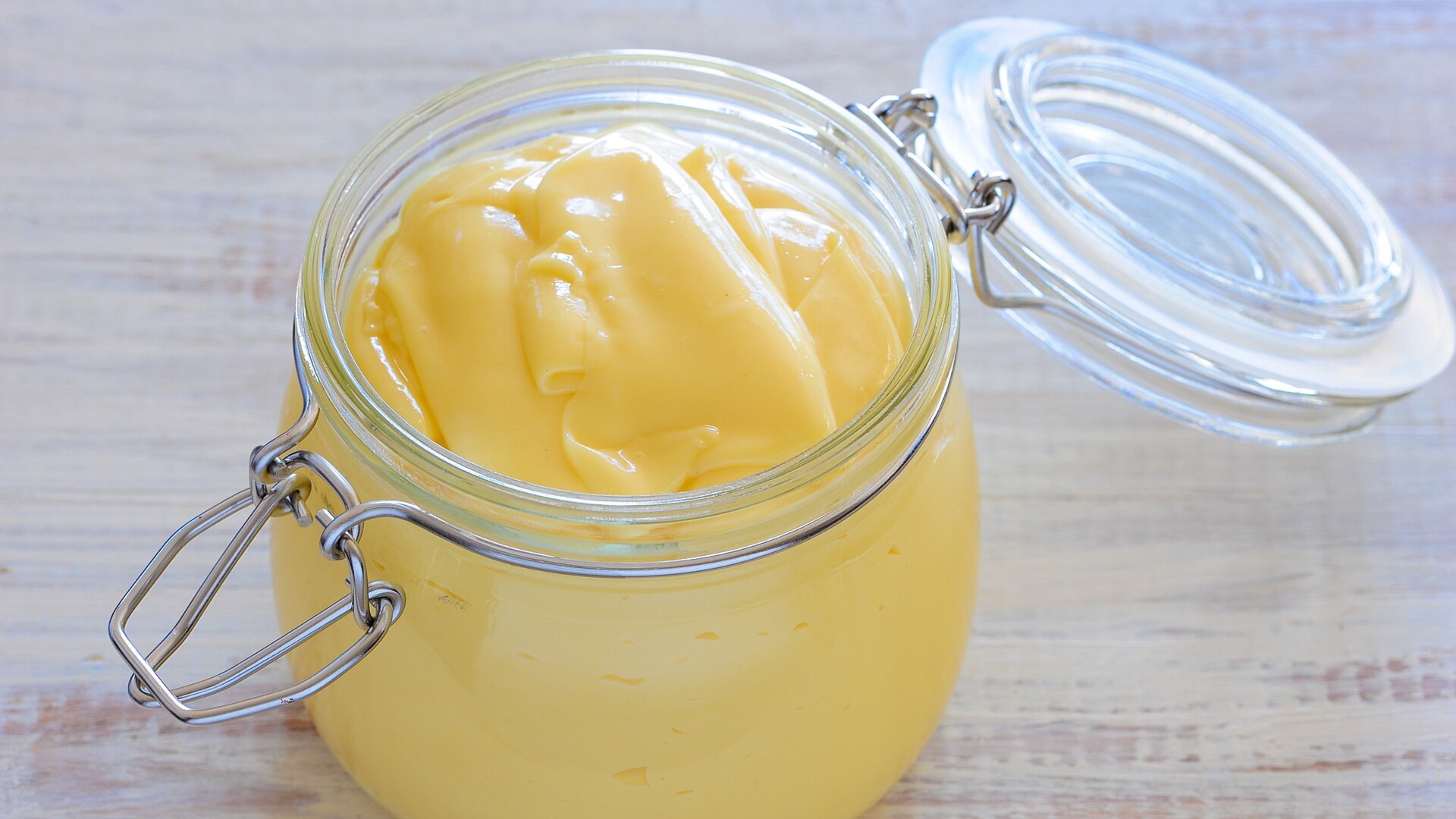 Mayonnaise in a bowl with spoon