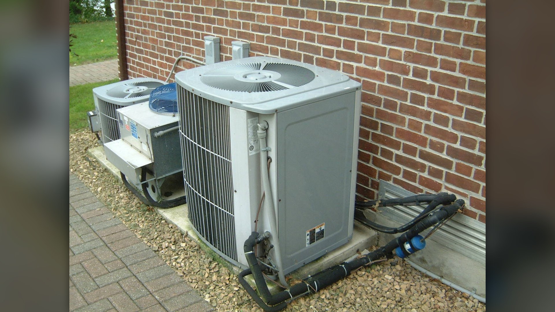 12. Lag Exposed Central Heating Pipes In Foam