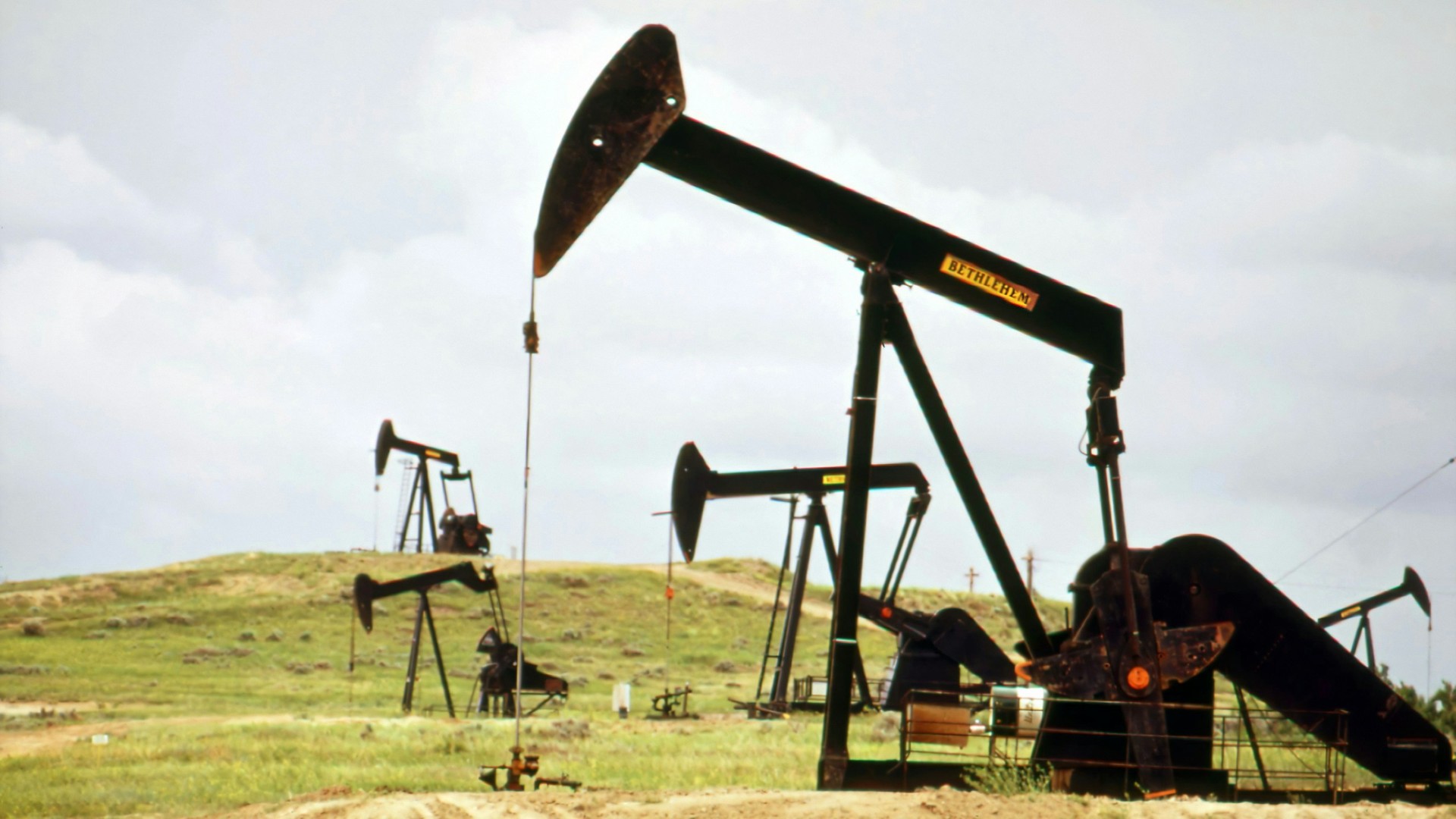 Economic photograph illustrating 14. The Resurgence of Triple-Digit Oil.