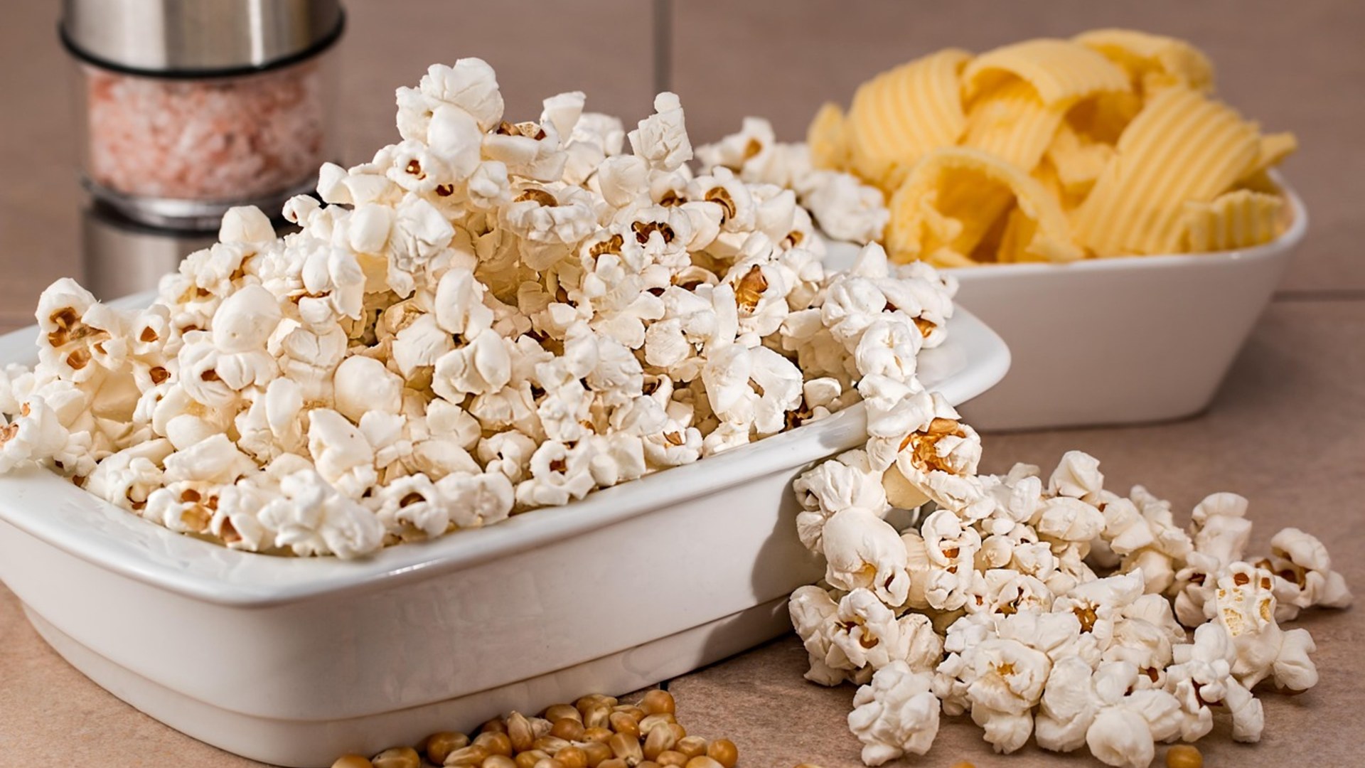 Buttered microwave popcorn kernels