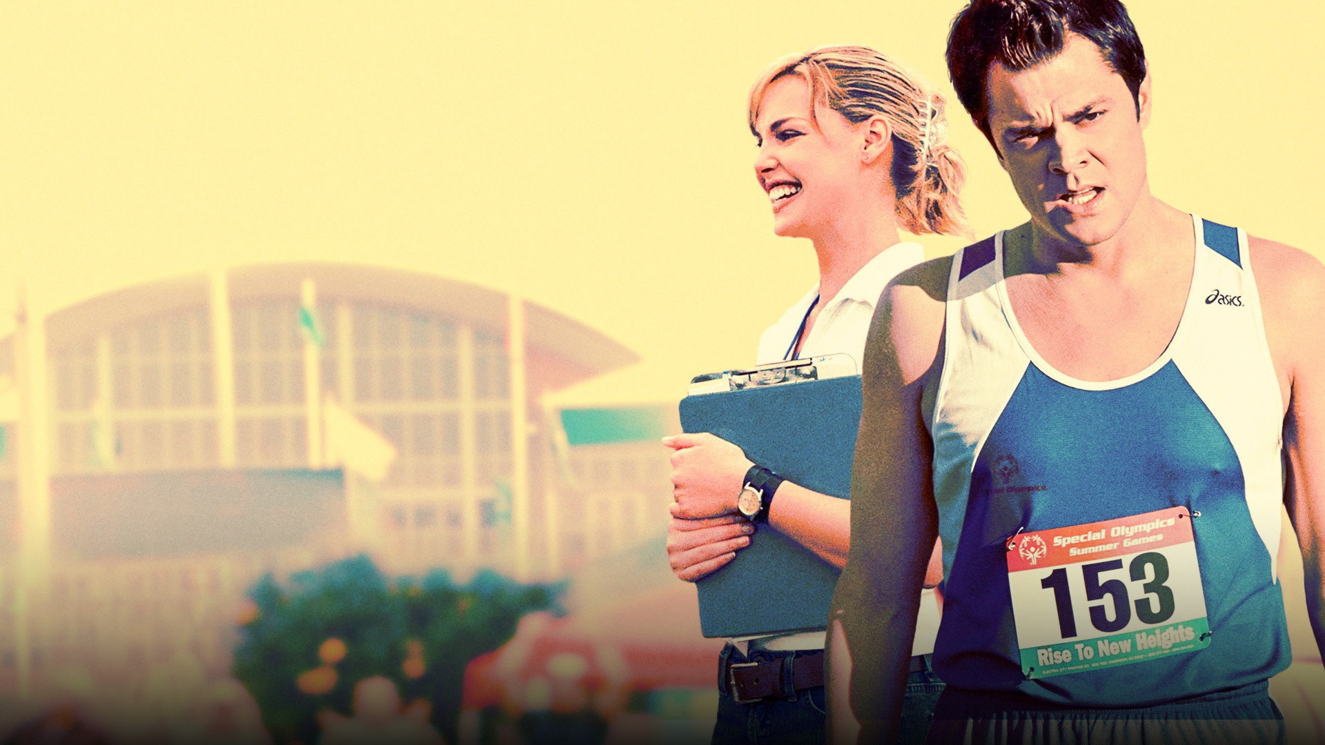 Johnny Knoxville as Steve Barker attempting to compete in the track events in The Ringer.