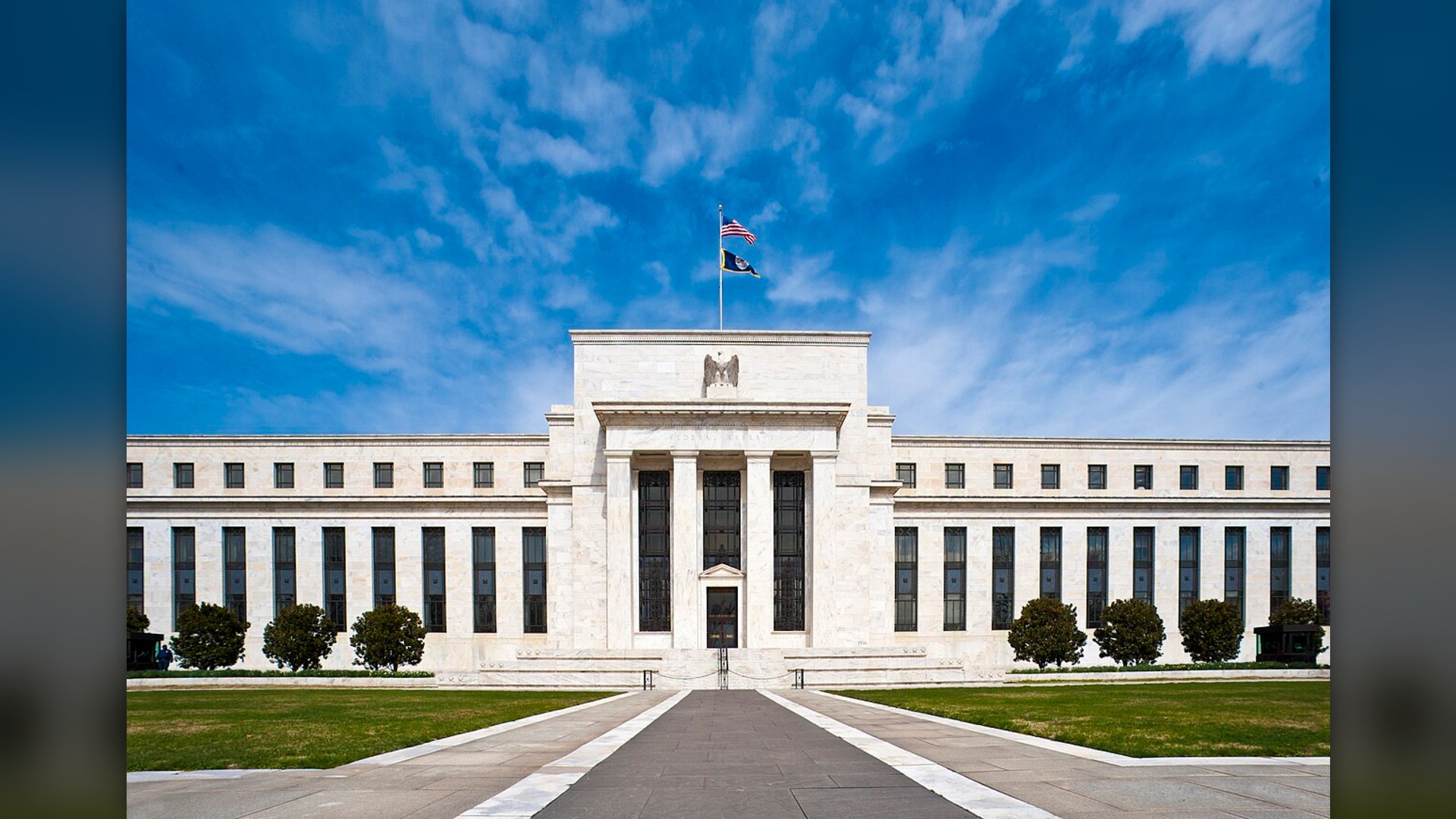 Economic photograph illustrating 1. The New Macroeconomic Reality.