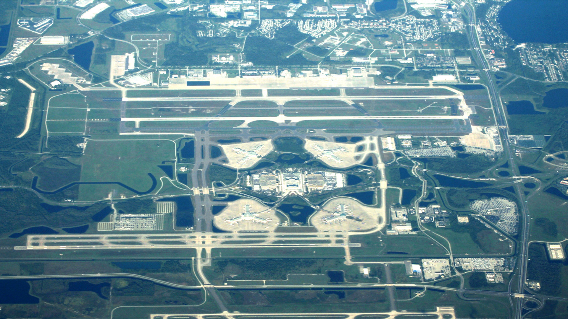 6. Orlando International - 53.8 Km