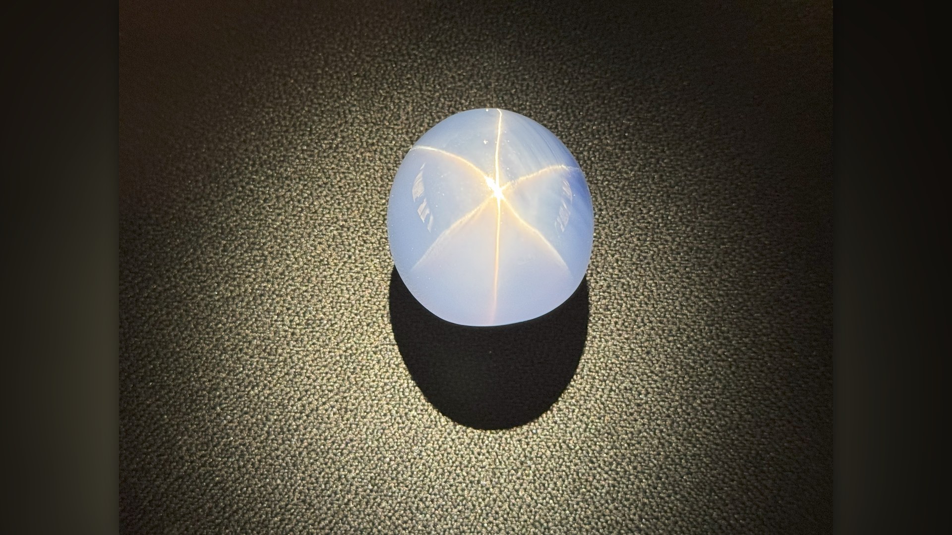Close-up view of the 563-carat Star of India sapphire on display at the American Museum of Natural History.