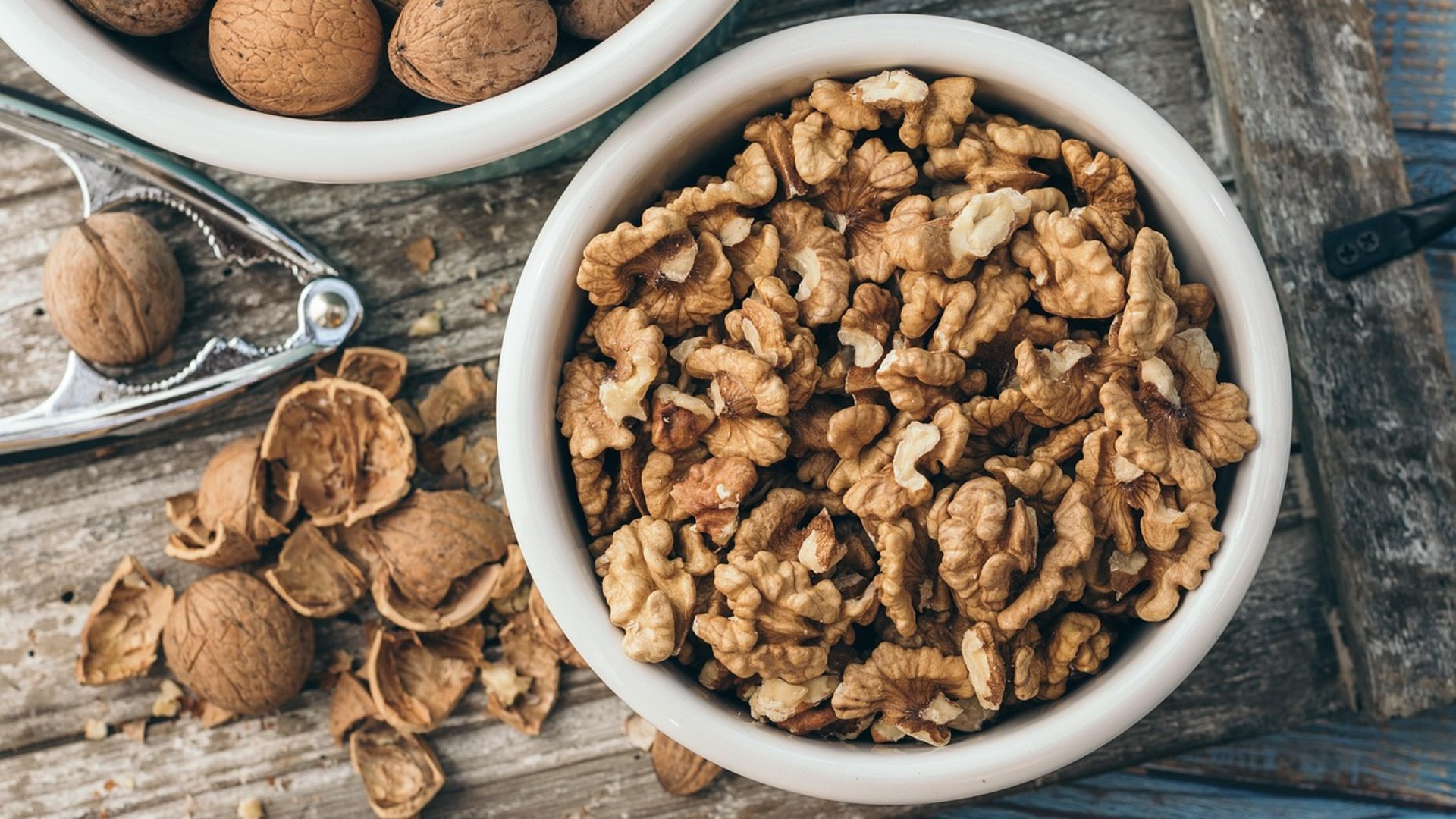 5. Raw English Walnuts