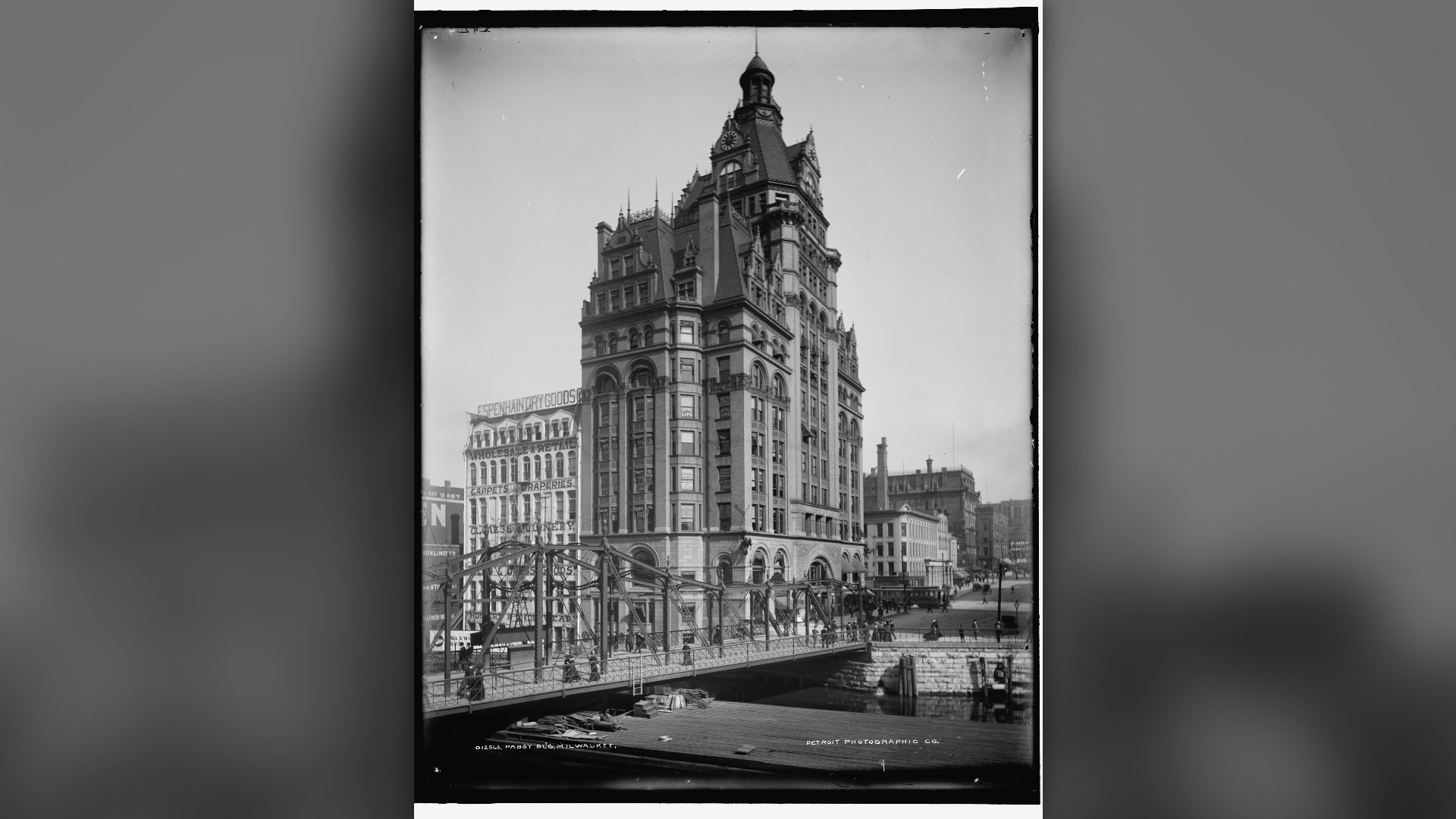 14. Pabst Building