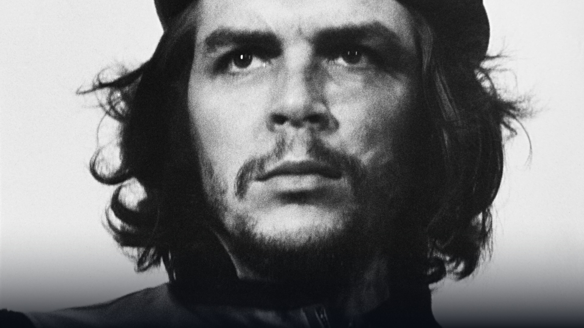 Famous historical portrait of revolutionary leader Che Guevara.