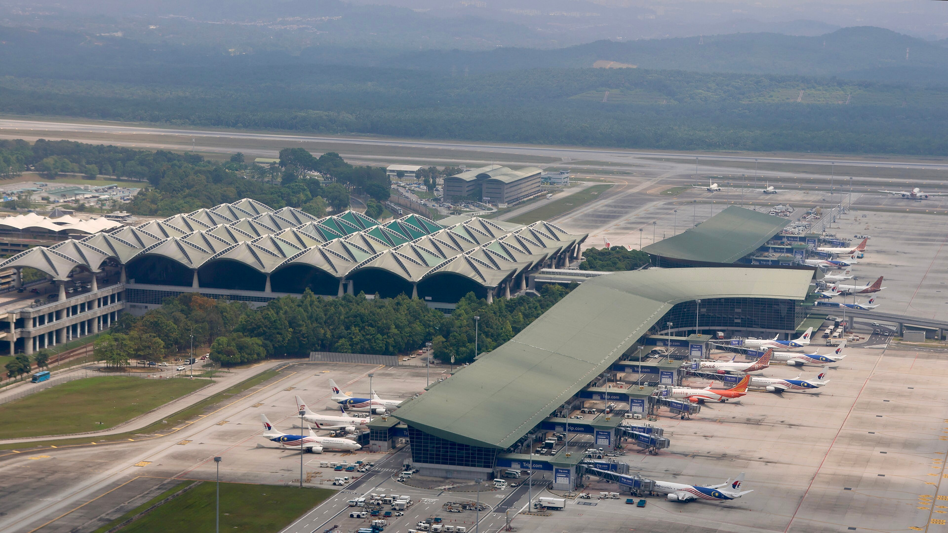 3. Kuala Lumpur KLIA - 100 Sq Km