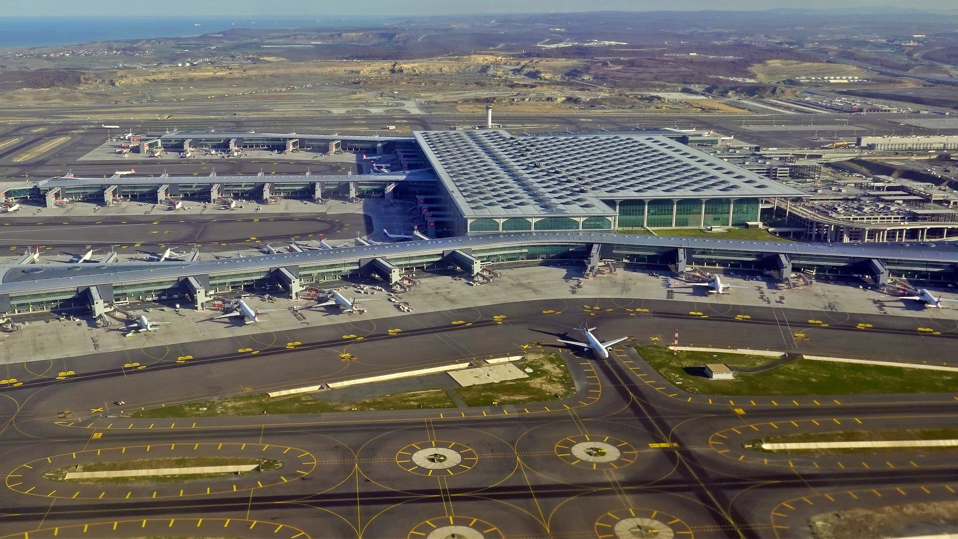 4. Istanbul Airport - 76.5 Sq Km