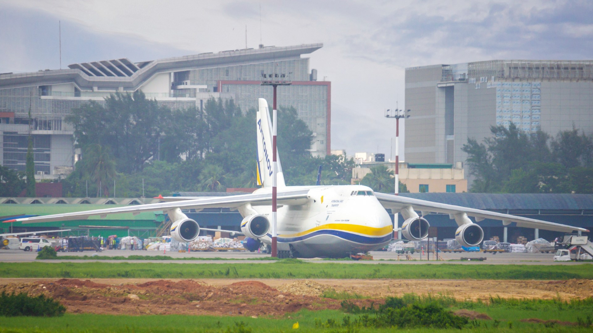 Antonov An-124-100M Ruslan heavy cargo aircraft in flight.