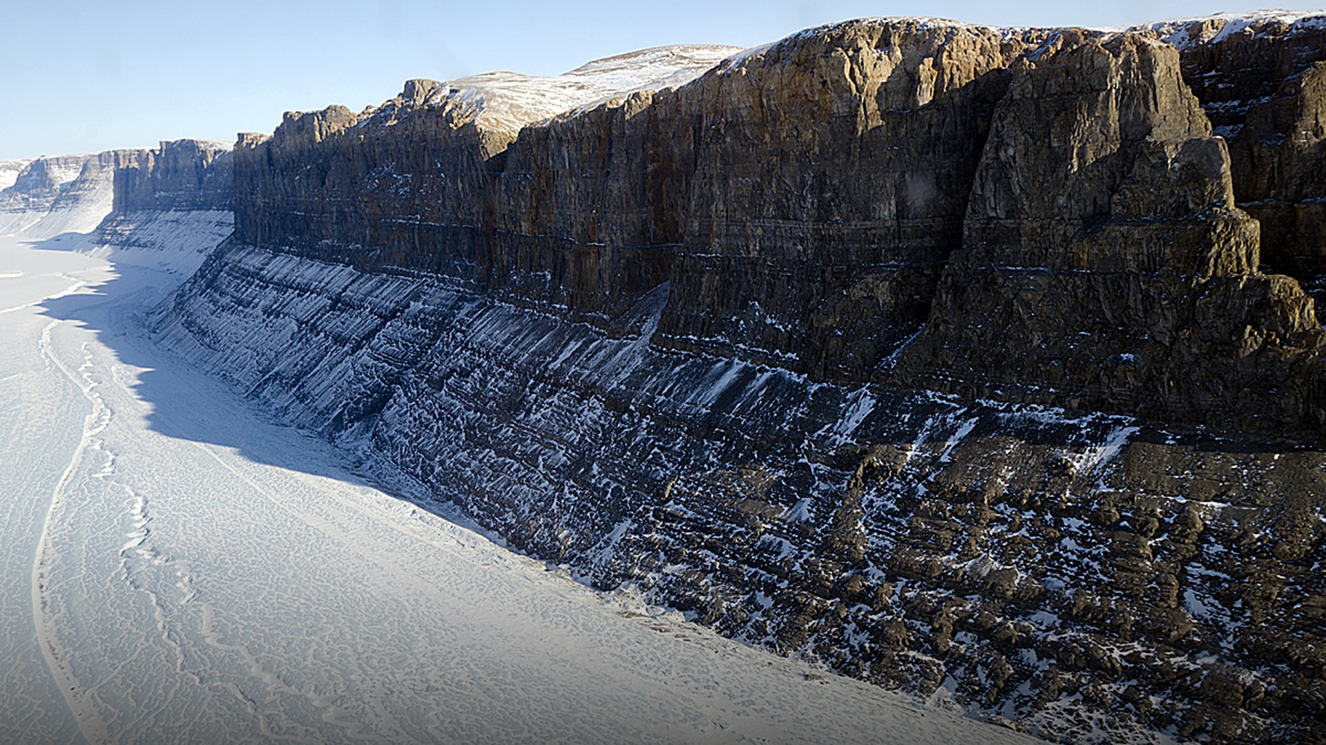 NASA 3D elevation model of the immense 750-kilometer-long subglacial canyon carved deep into Greenland's bedrock.