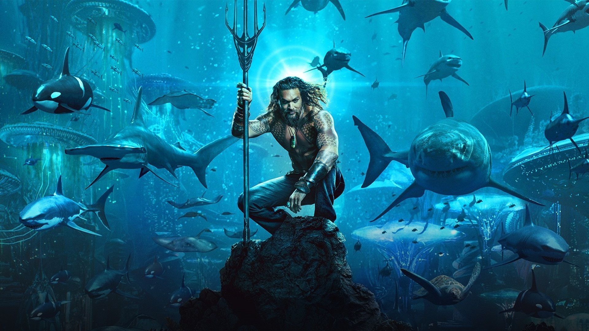Arthur Curry wielding the Trident of Atlan in Aquaman.