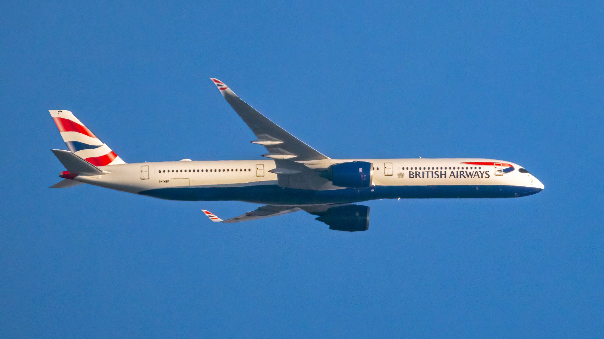 British Airways Airbus A350-1000 widebody jetliner approaching Washington Dulles International Airport.