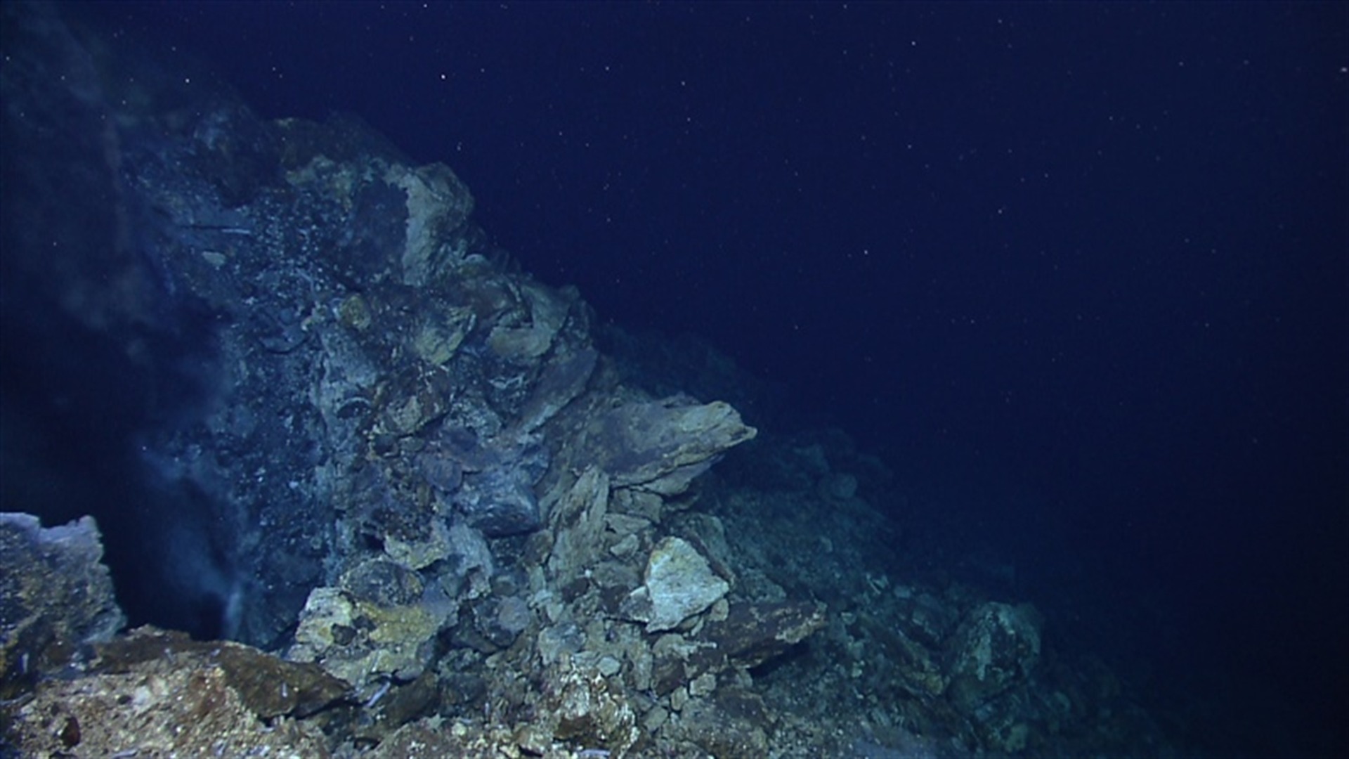 15 Most Mysterious Places in the Ocean, Ranked