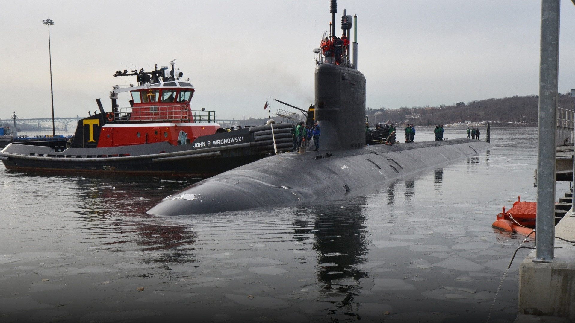 US Navy Virginia-class fast-attack submarine USS New Mexico docking at Naval Submarine Base New London