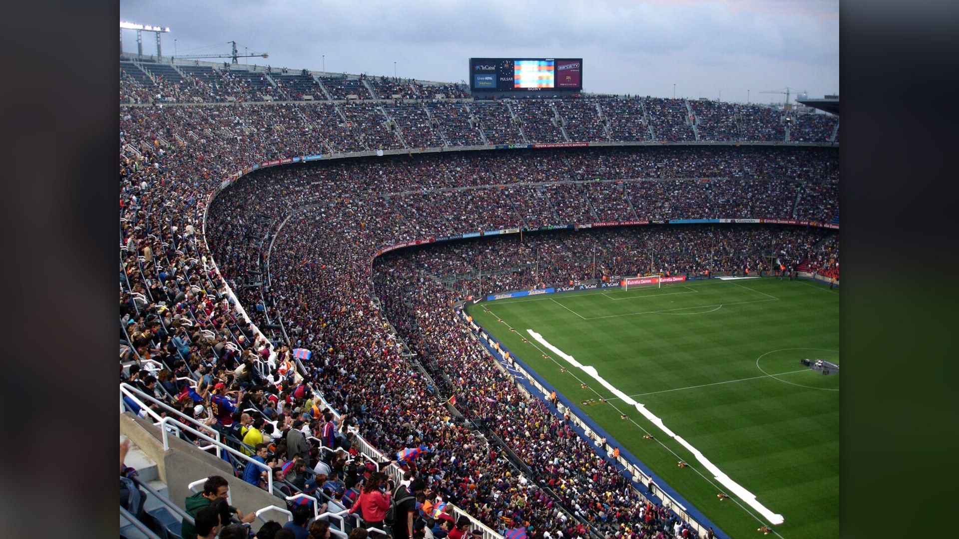 16. Barcelona's Youngest Modern Debutant